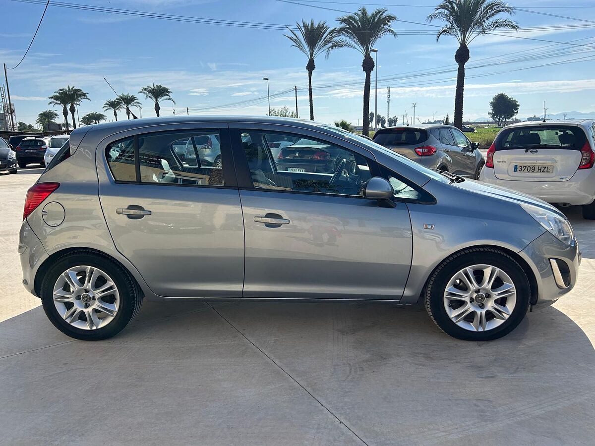 OPEL CORSA ELEGANCE 1.4 AUTO SPANISH LHD IN SPAIN ONLY 73000 MILES SUPERB 2011